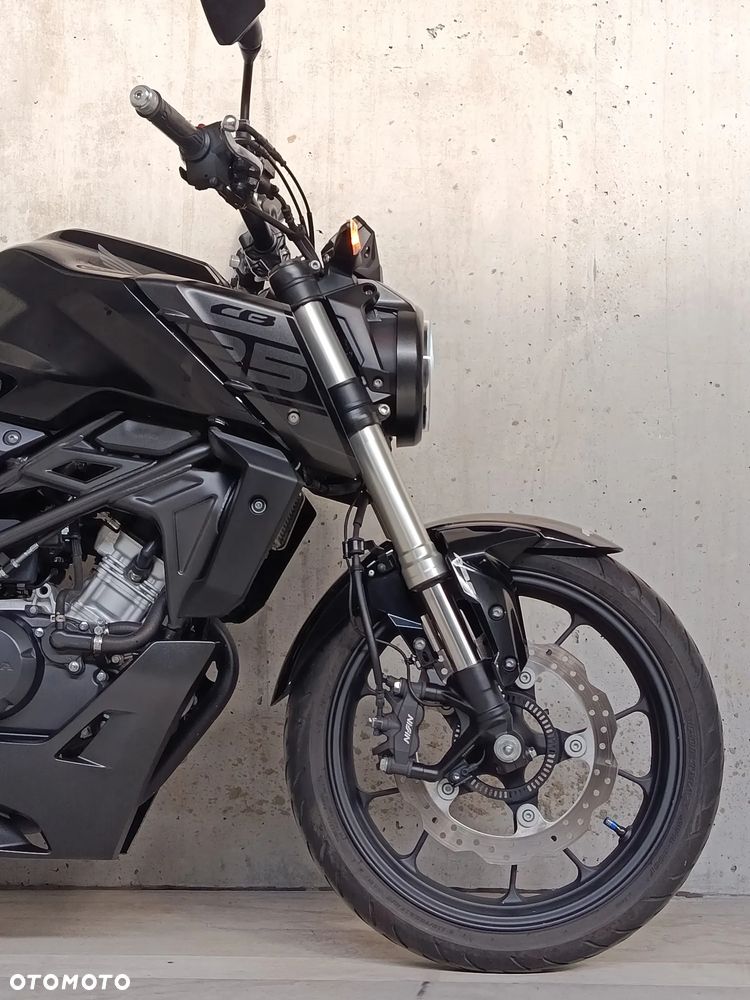 Honda CB - 31