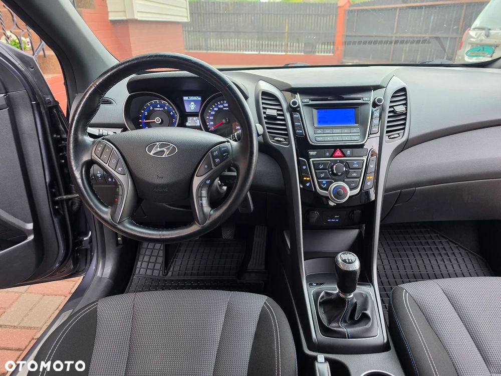 Hyundai i30 blue 1.6 GDI Passion - 26