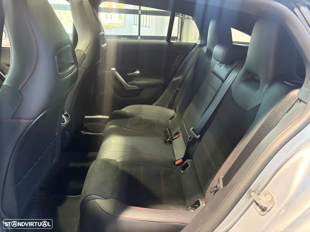 Mercedes-Benz CLA 250 e 8G-DCT AMG Line - 15