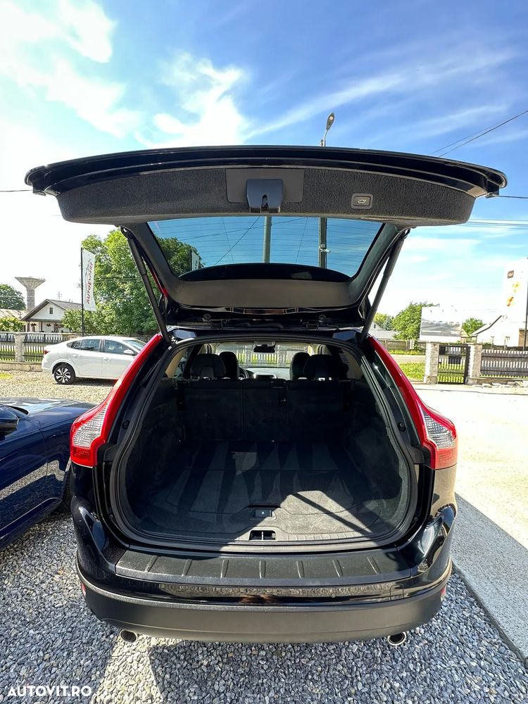 Volvo XC 60 D4 AWD Geartronic Edition Pro - 18