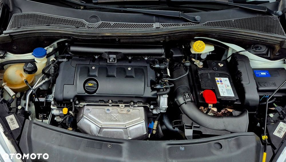 Peugeot 208 - 34