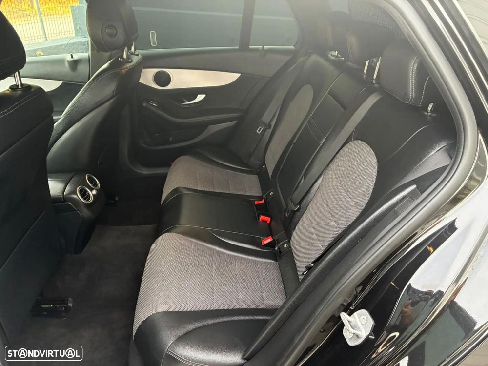 Mercedes-Benz C 300 - 29