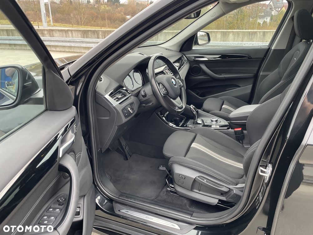 BMW X1 sDrive18i Sport Line - 11