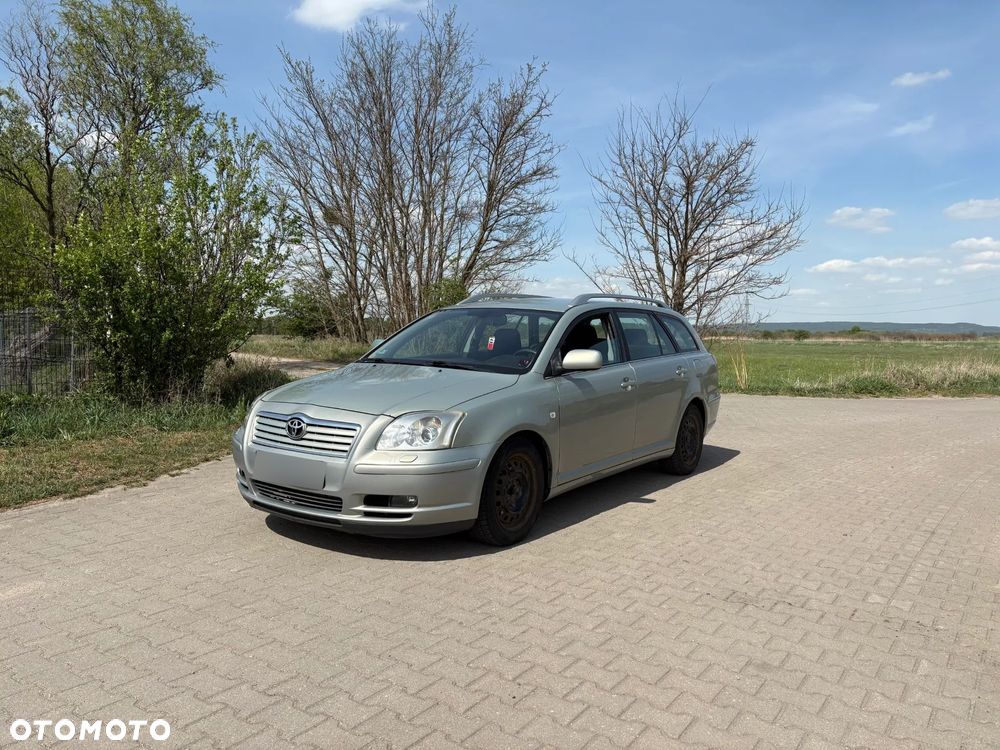 Toyota Avensis 2.0 D-4D High - 2