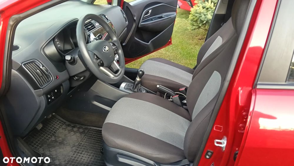 Kia Rio 1.2 L - 17