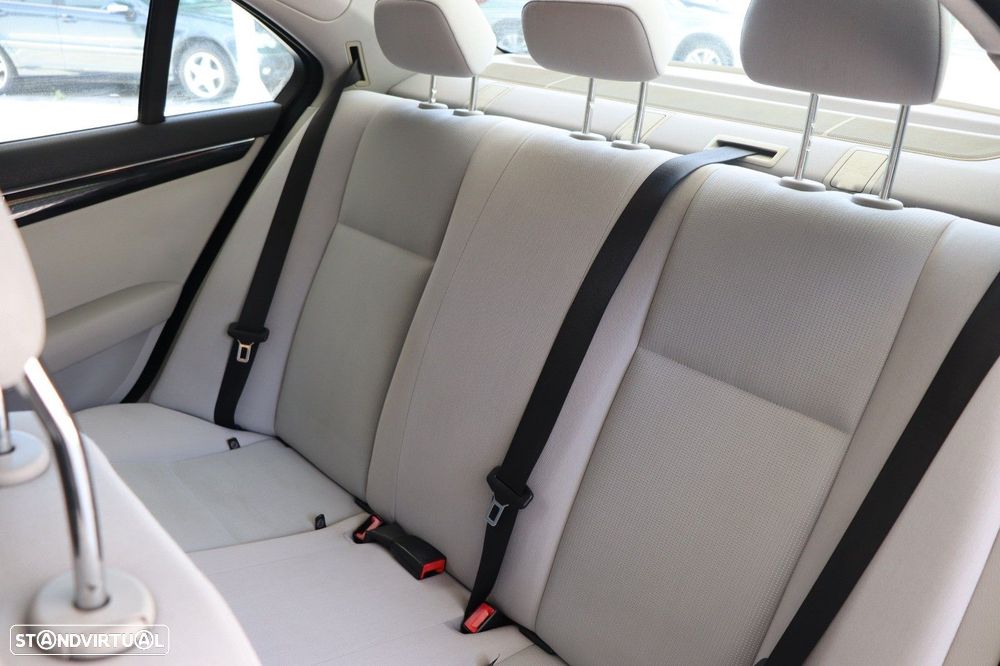 Mercedes-Benz C 200 CDI Classic BlueEfficiency — fotografia 6