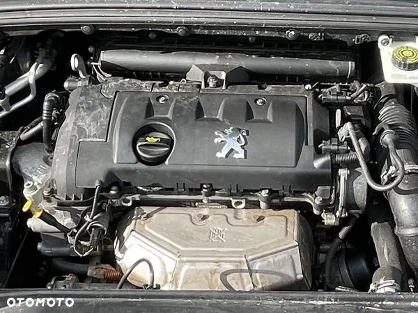 5F02 kompletny silnik 1.6 THP 16V Euro4 PSA Citroen Peugeot E4 - 1