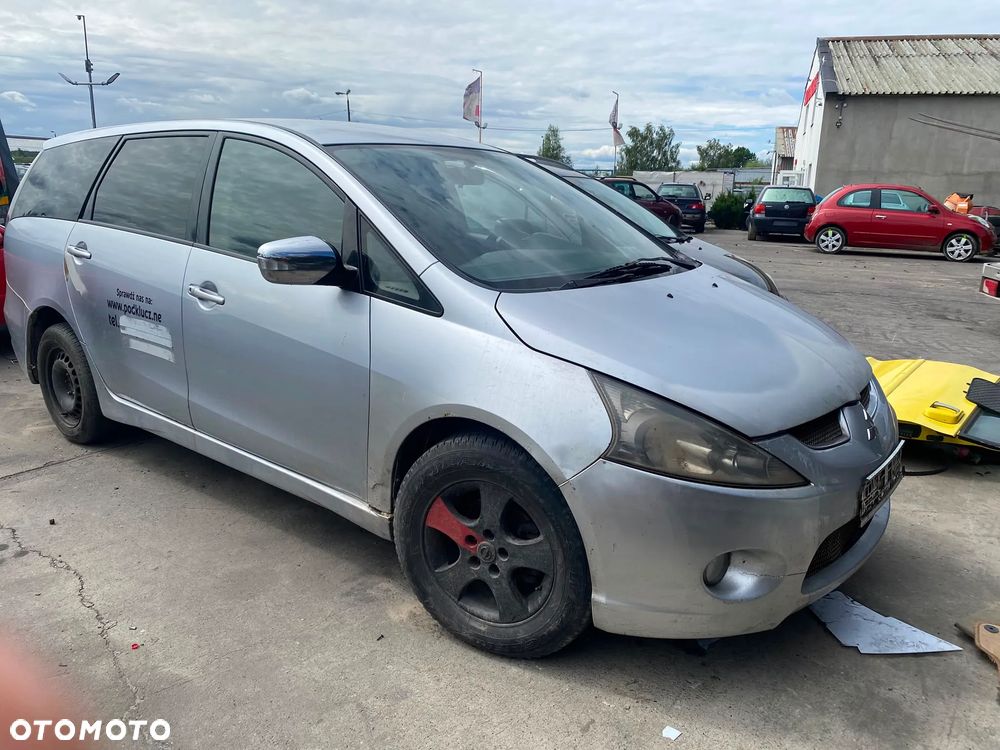 208/ Mitsubishi Grandis / Na Części / - 2