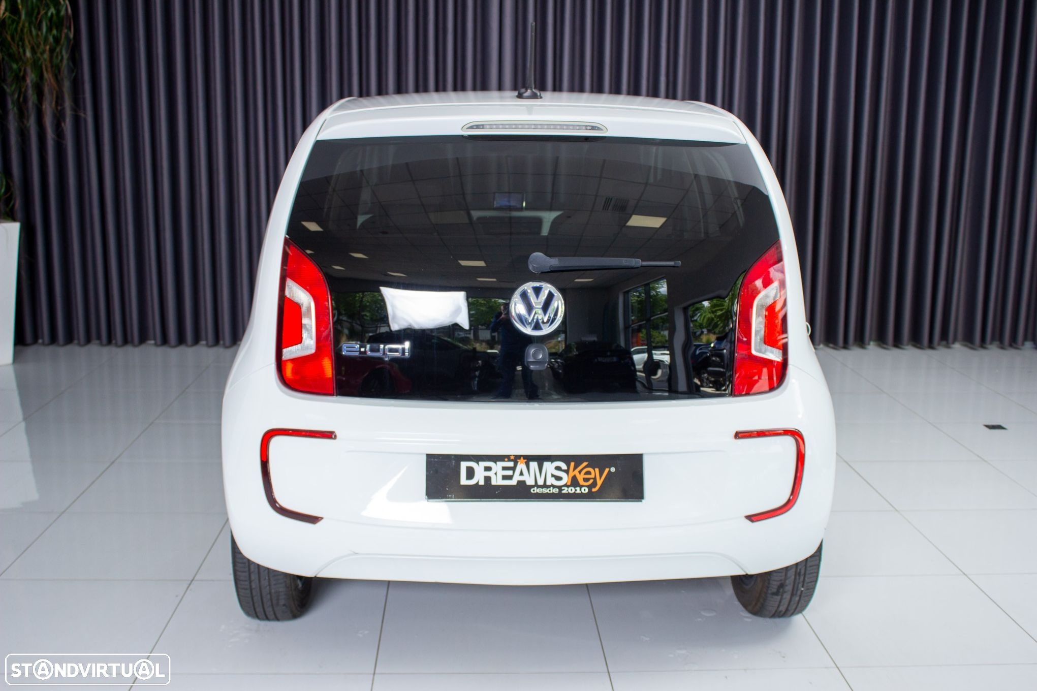 VW e-Up! AC - 3