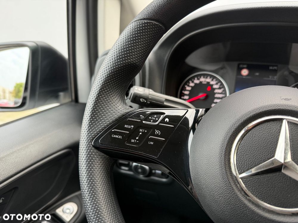 Mercedes-Benz VITO - 16