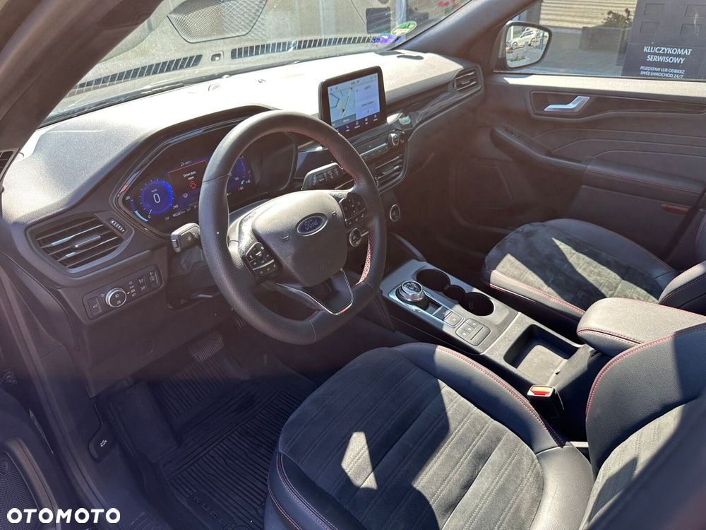 Ford Kuga - 10