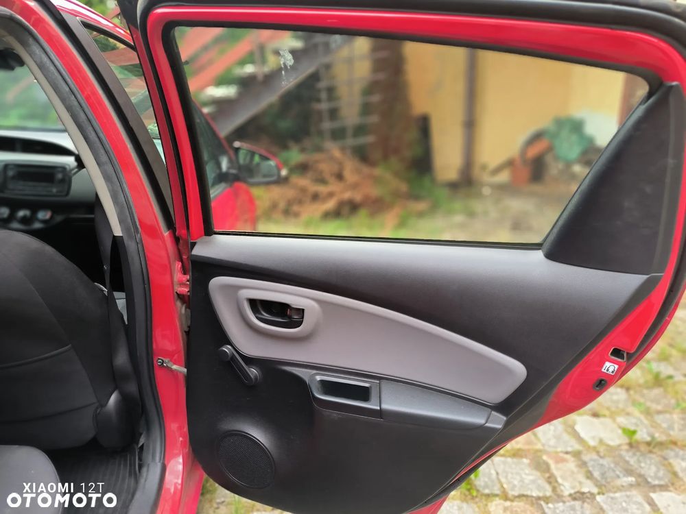 Toyota Yaris - 15