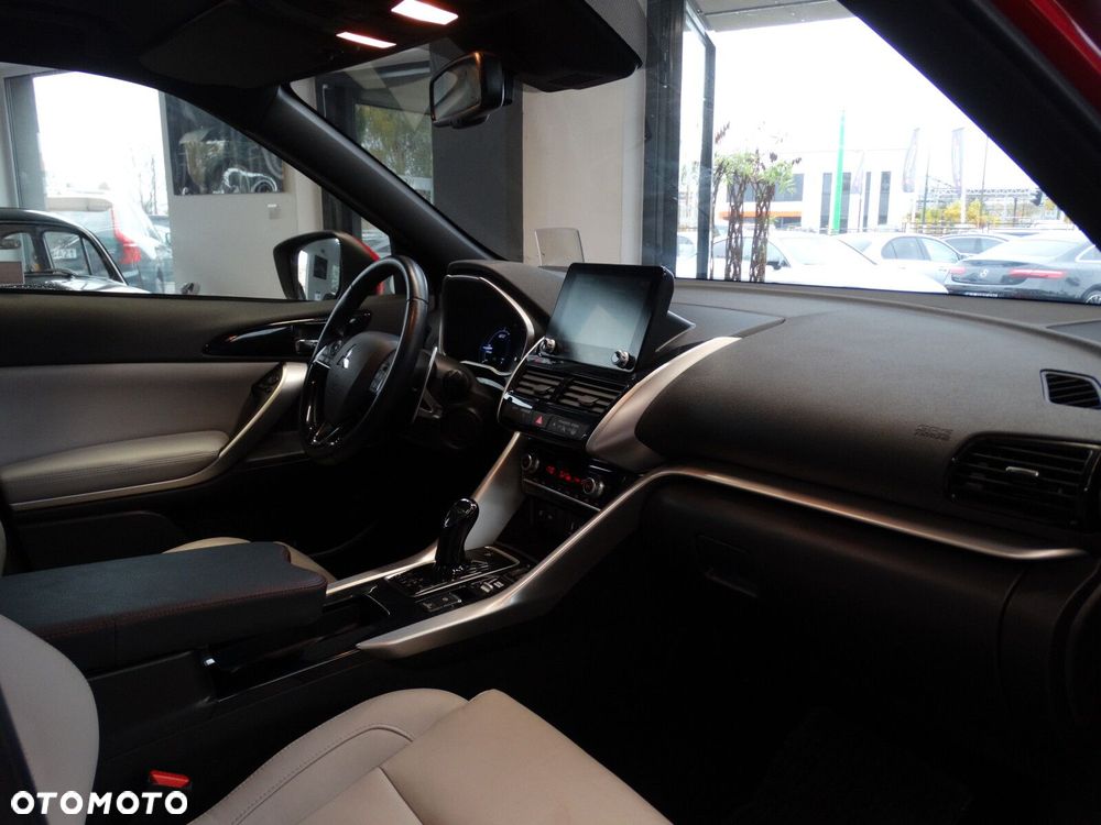 Mitsubishi Eclipse Cross - 36