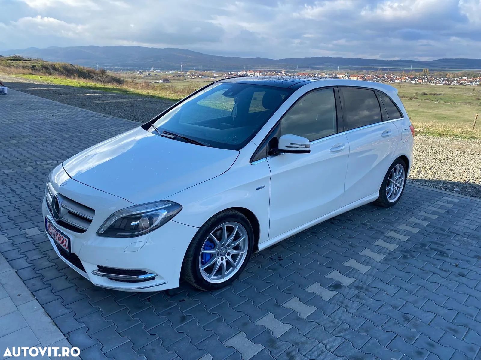 Mercedes-Benz B 200 CDI (BlueEFFICIENCY) 7G-DCT - 1
