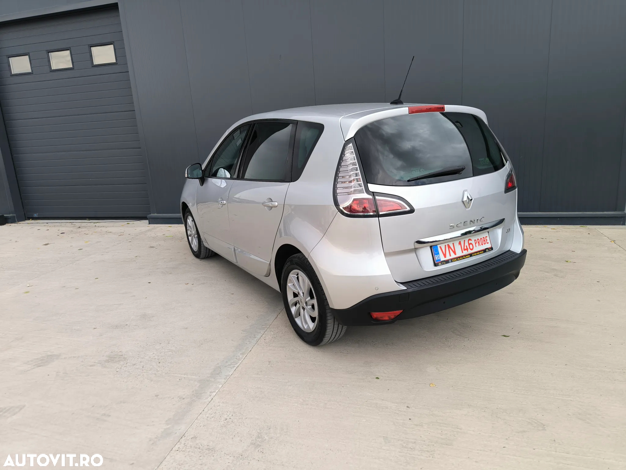 Renault Scenic - 12