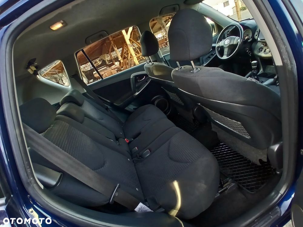 Toyota RAV4 2.2 D-CAT 4x4 Sol - 8