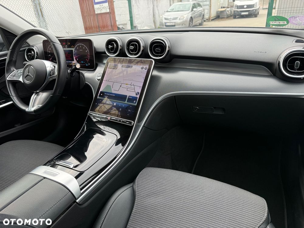 Mercedes-Benz Klasa C 200 4Matic 9G-TRONIC Avantgarde - 13