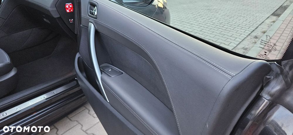 Peugeot RCZ 1.6 155 THP Onyx - 21