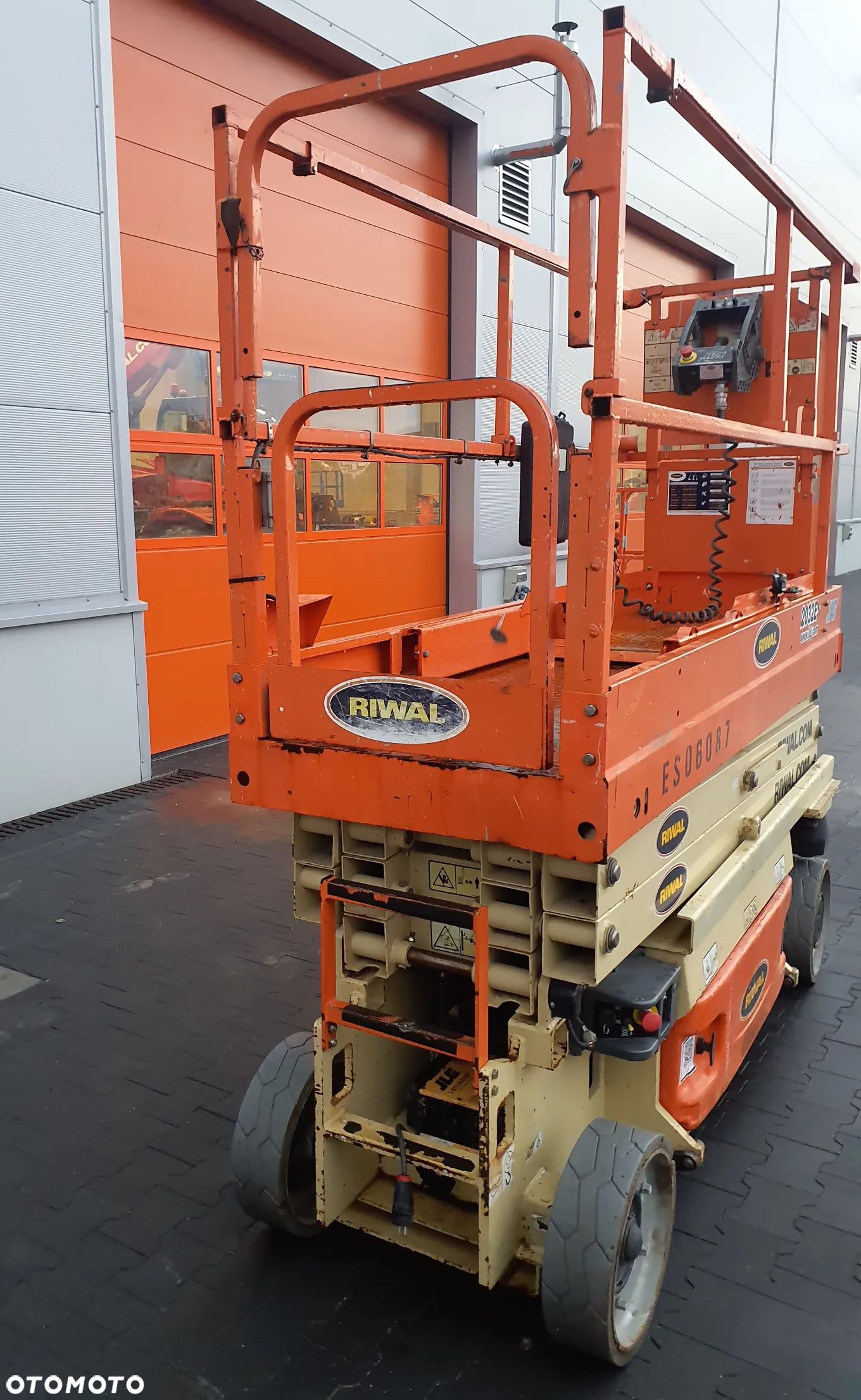 JLG 2032ES - 1