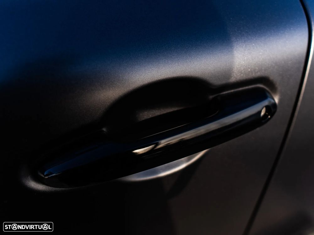 Toyota Land Cruiser - 51