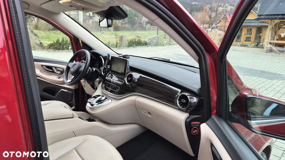 Mercedes-Benz Klasa V 300 d 4-Matic Exclusive 9G-Tronic (d³ugi) - 5