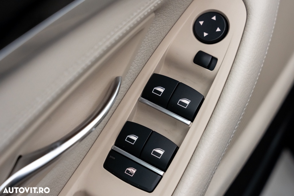 BMW Seria 5 520d Aut. - 37