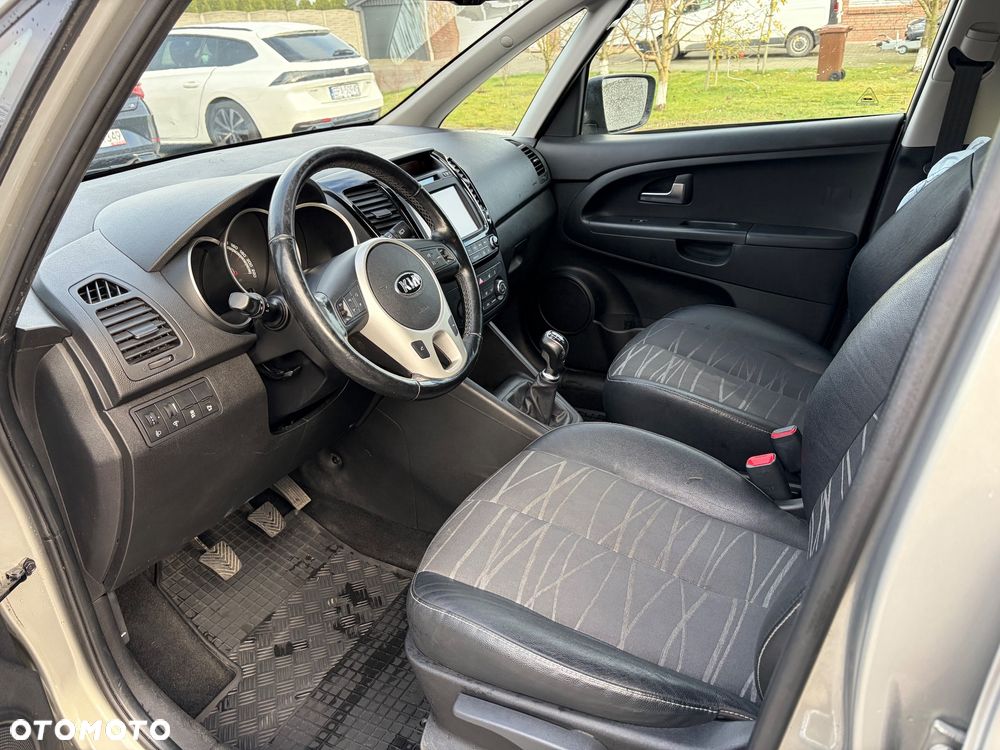 Kia Venga 1.6 Business Line - 11