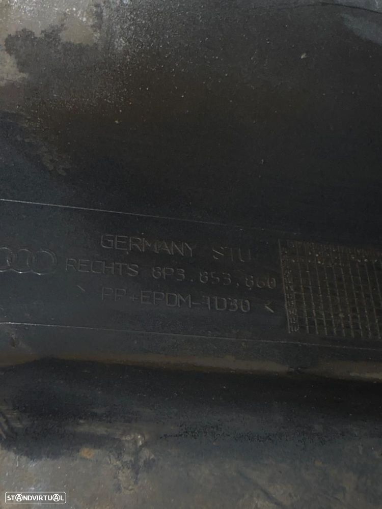 Embaladeira / Saia Direita Audi A3 (8P1)  8P3853860 / Passageiro S3 A3 - 8