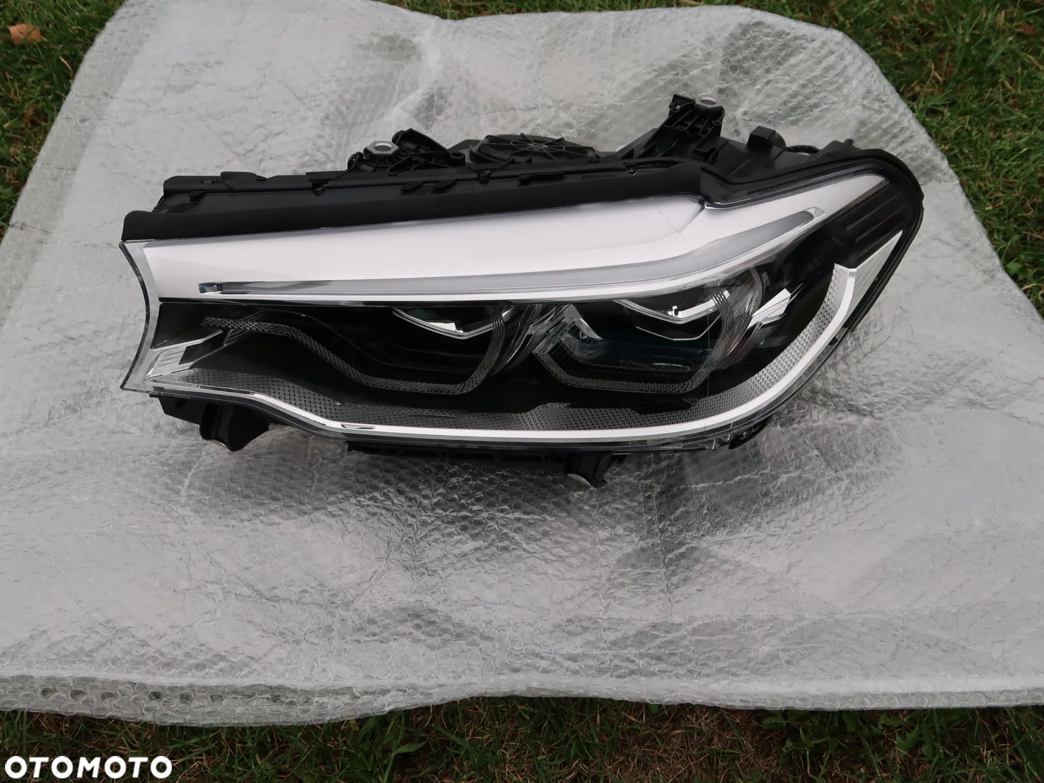 Lewa Lampa BMW G30 G31 17r- - 1