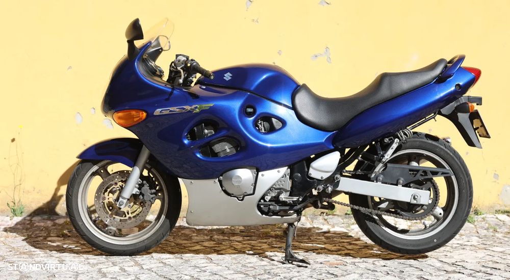 Suzuki GSX - 10