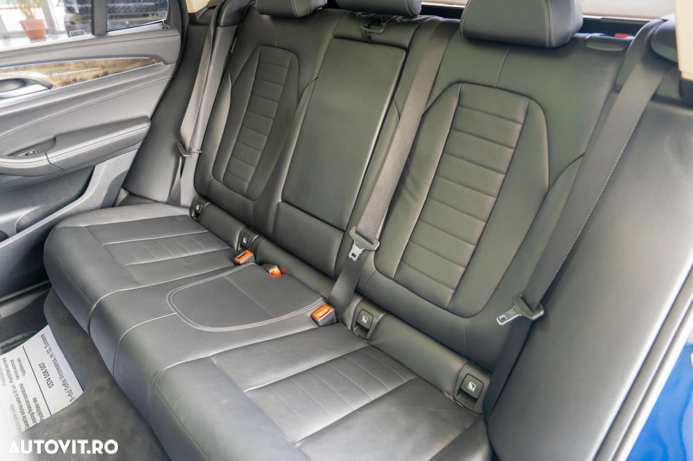 BMW X3 xDrive20d AT Advantage - 20