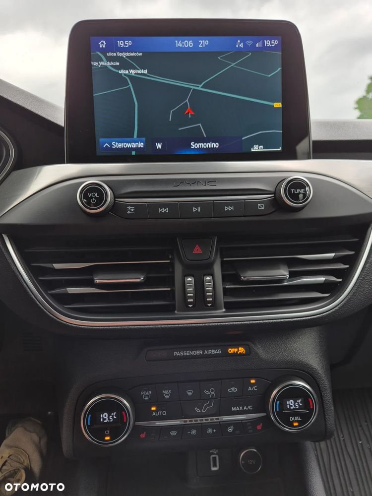 Ford Focus 2.0 EcoBlue Titanium - 9