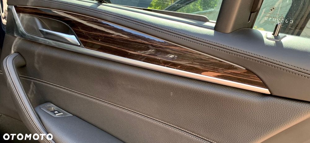 BMW Seria 5 530d - 11