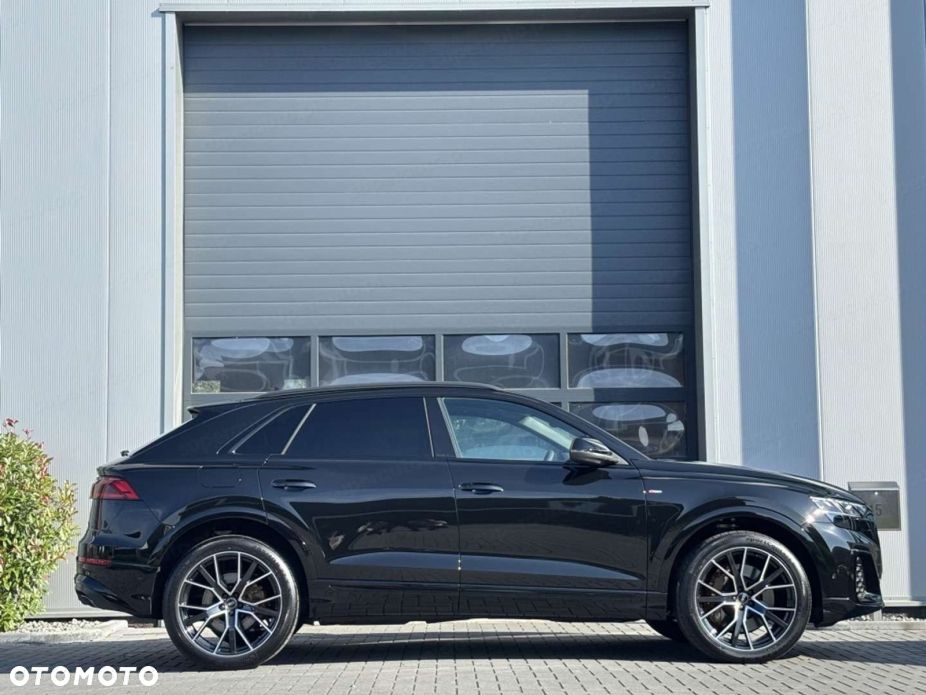 Audi Q8 - 5
