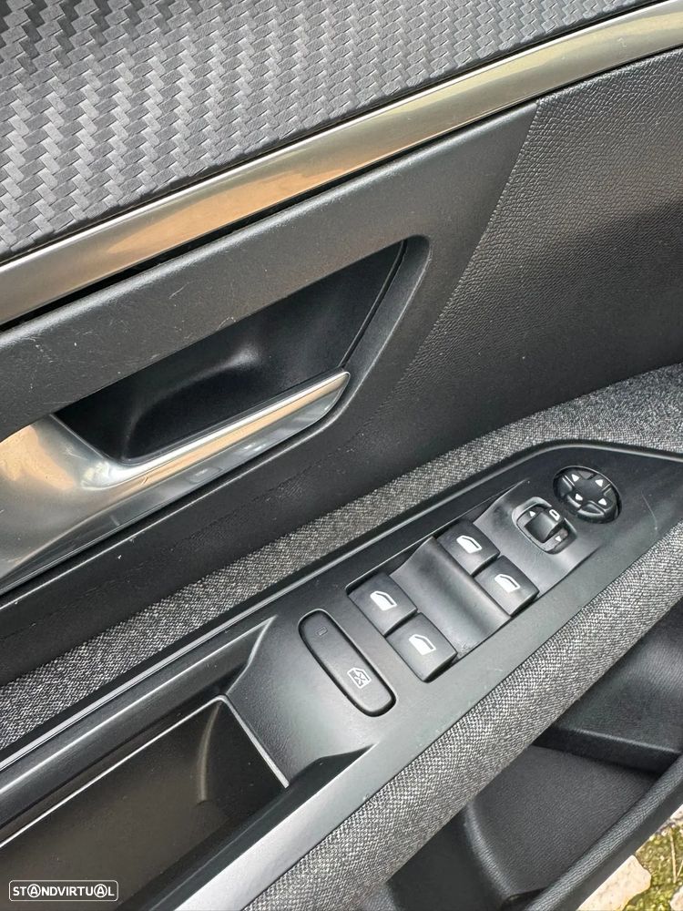 Peugeot 5008 1.5 BlueHDi Active Pack EAT8 - 11