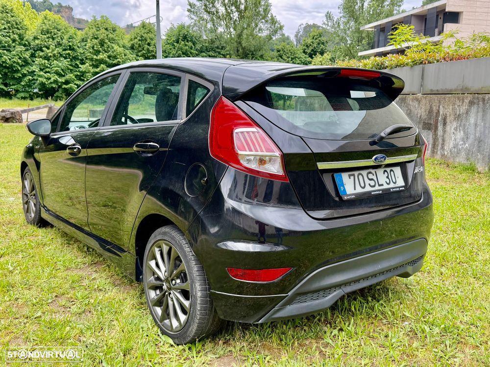 Ford Fiesta 1.5 TDCi STLine - 6