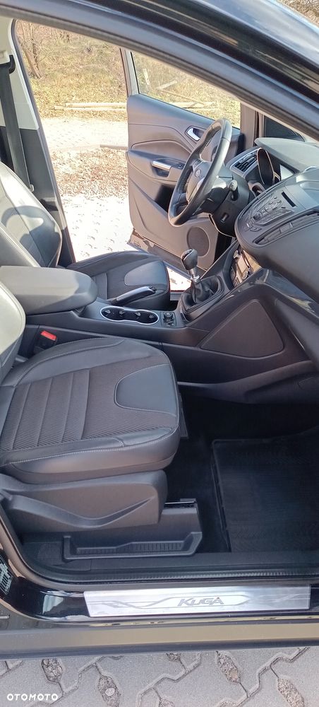 Ford Kuga 2.0 TDCi 4WD Titanium - 24