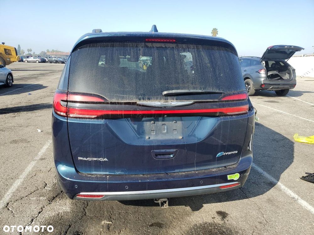 Chrysler Pacifica - 9