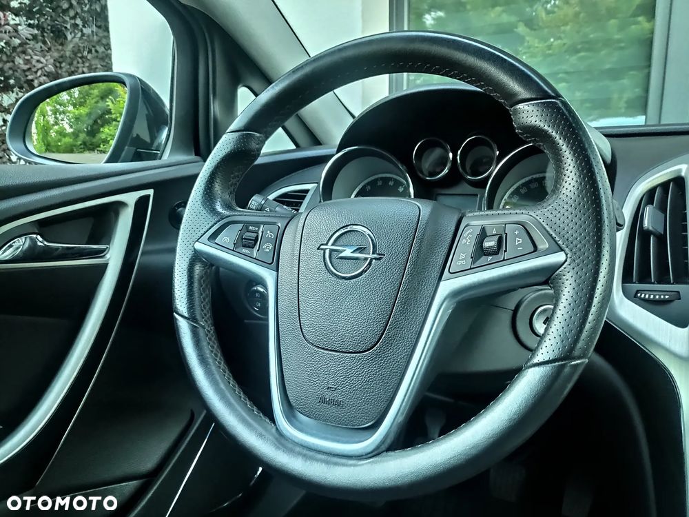 Opel Astra 1.4 Turbo - 12