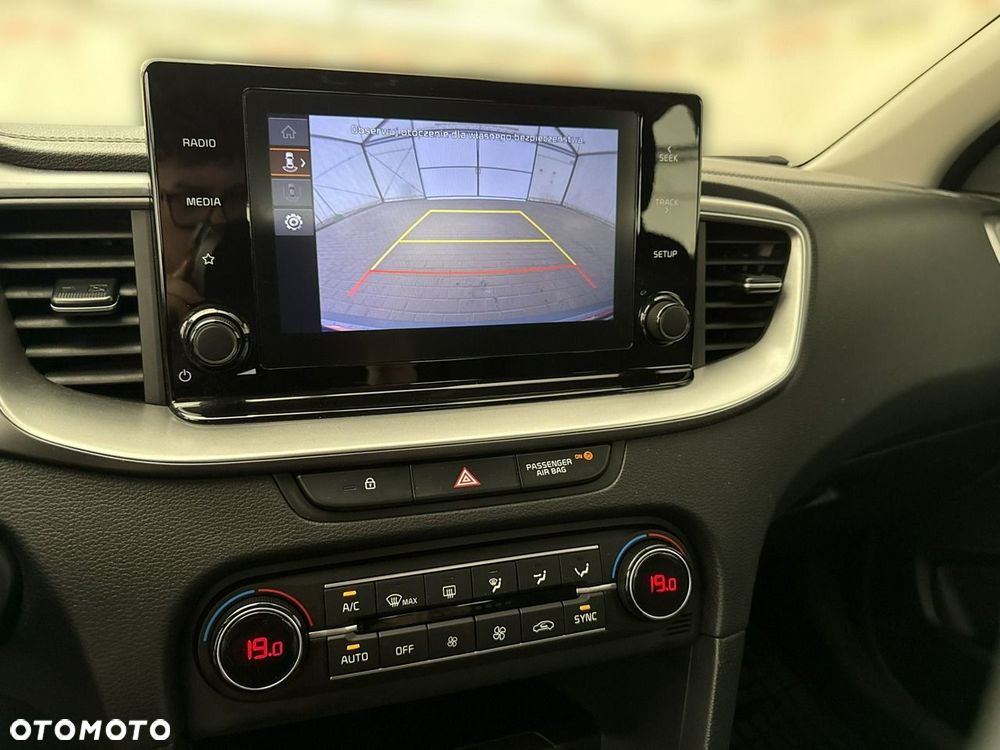 Kia Ceed - 26