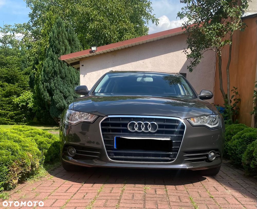 Audi A6 Avant - 1