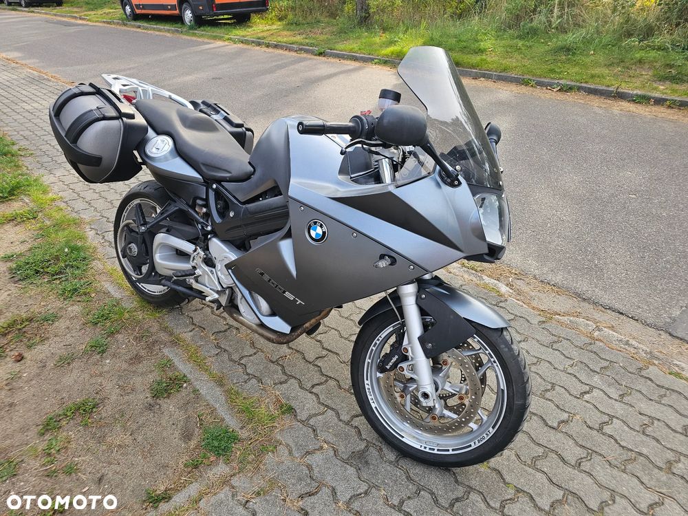 BMW F