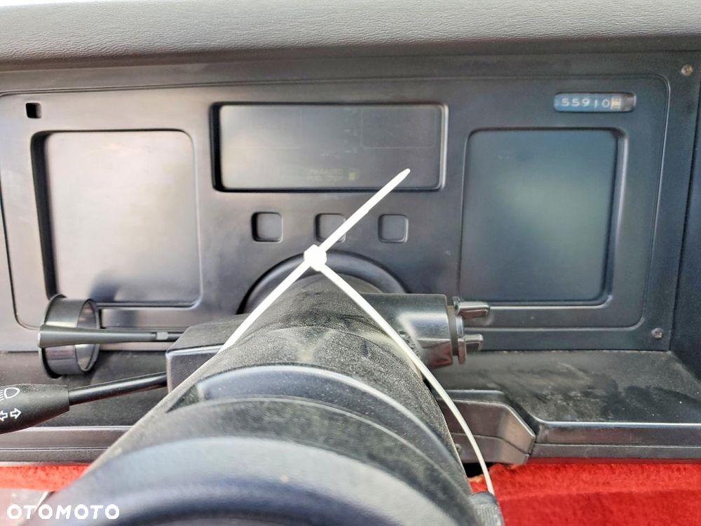 Chevrolet Corvette - 9