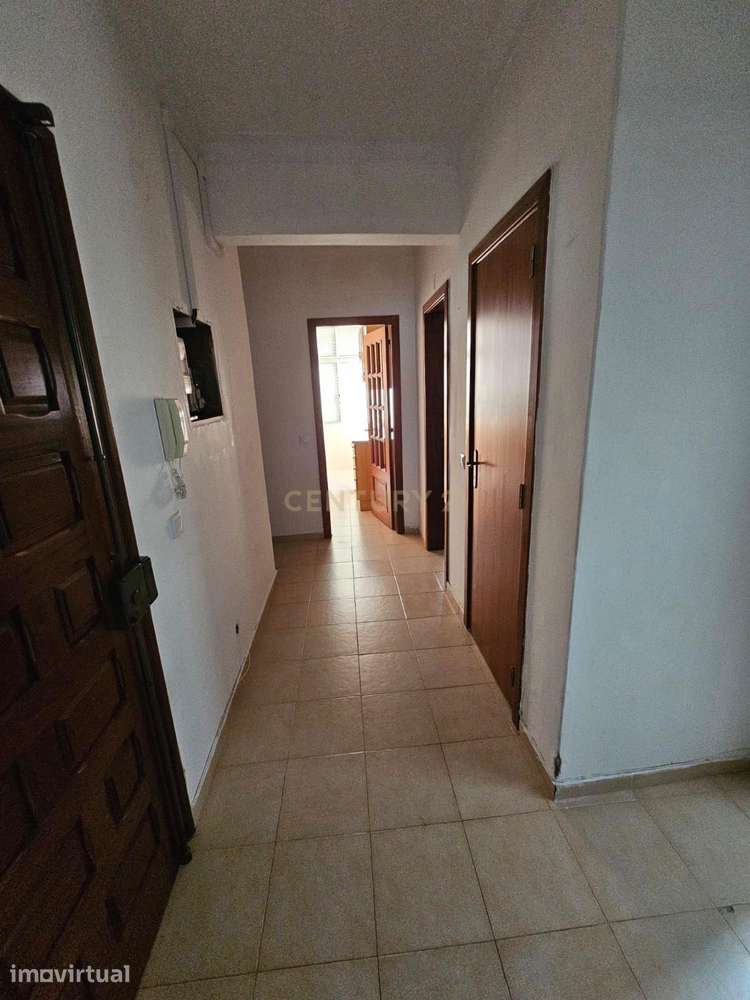 Apartamento T3 nas Amoreiras em Setúbal com Luz Natural e Boa Localiza - Grande imagem: 2/6