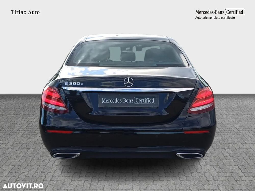 Mercedes-Benz E 300 9G-TRONIC Avantgarde - 4