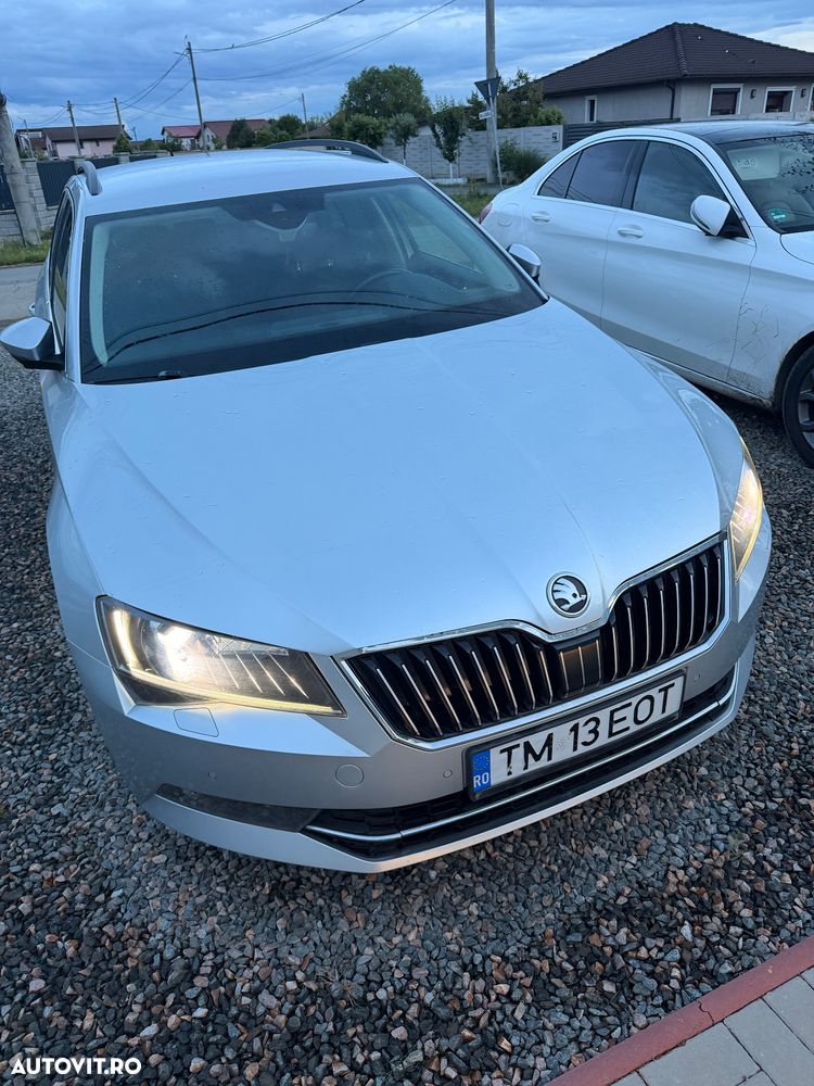 Skoda Superb 2.0 TDI DSG Ambition - 5