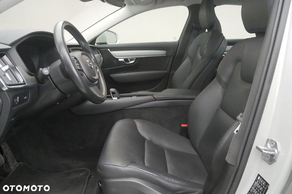 Volvo S90 - 12