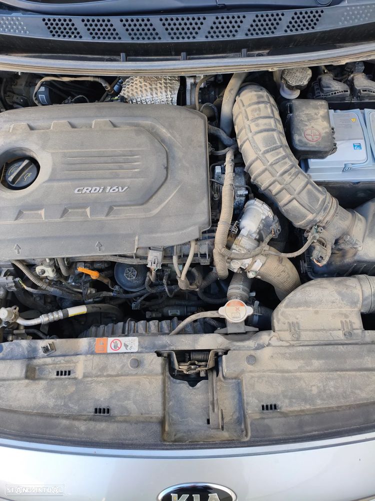 Kia Ceed SW 1.6 CRDi GT Line 7DCT - 29