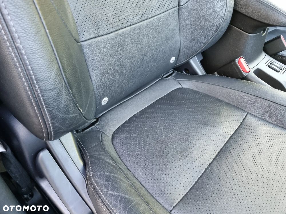 Mitsubishi Outlander Instyle NAVI + - 36
