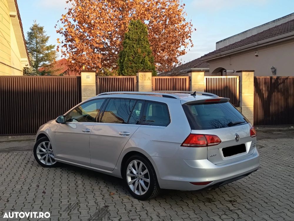 Volkswagen Golf - 5